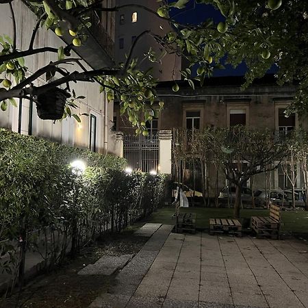 Il Giardino E Gli Affreschi Bed and Breakfast Catania Exteriör bild