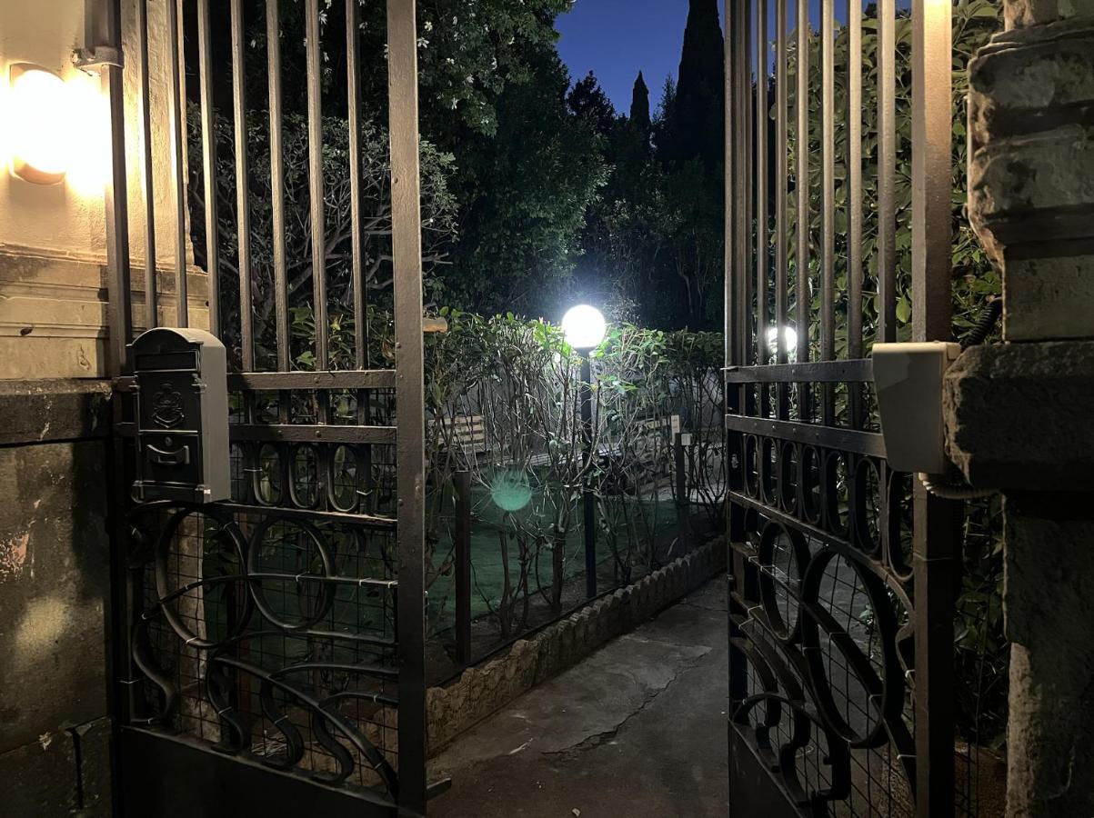 Il Giardino E Gli Affreschi Bed and Breakfast Catania Exteriör bild